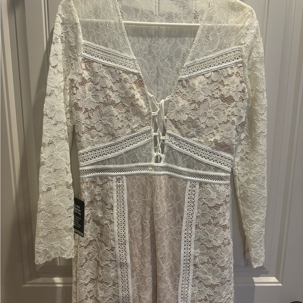 Elegant White Lace Dress